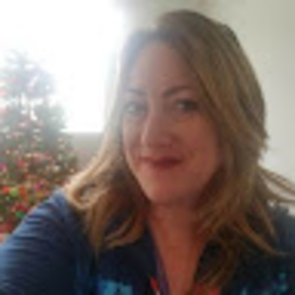 Meet your Posher, Elise - Picture 1 of 1